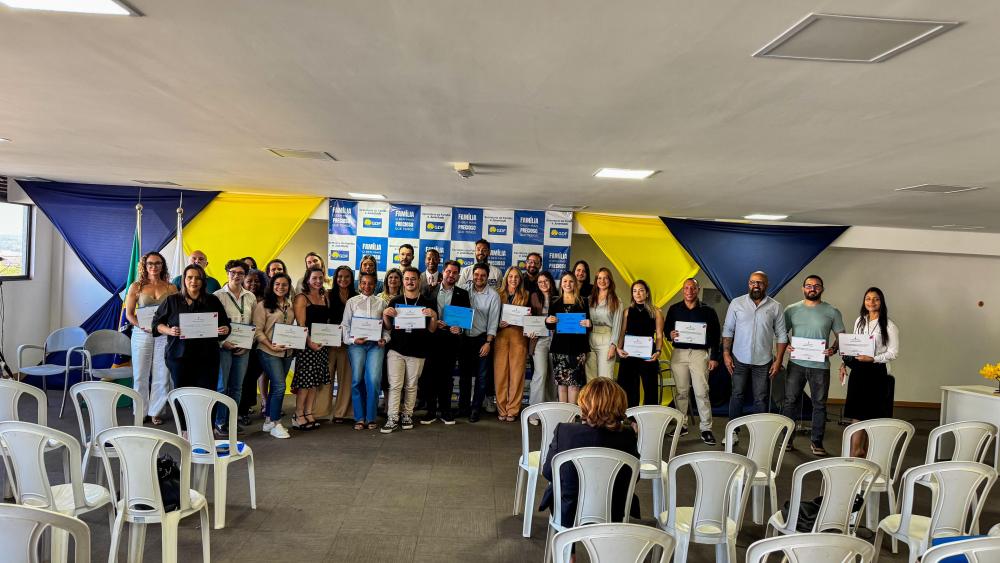Capa da notícia: Servidores do Governo tomam posse no Comitê Gestor da Família Sustentável e Juventude do DF